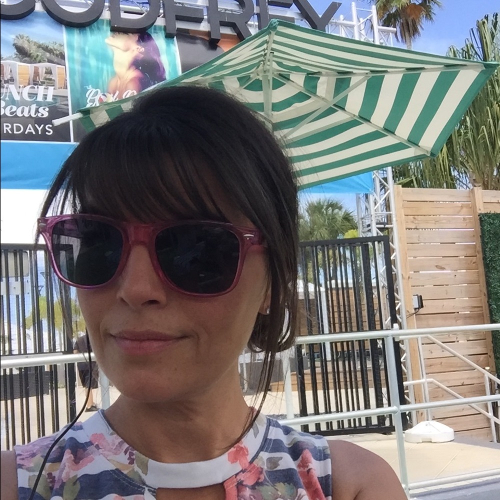 Meet your Posher, Jacqueline